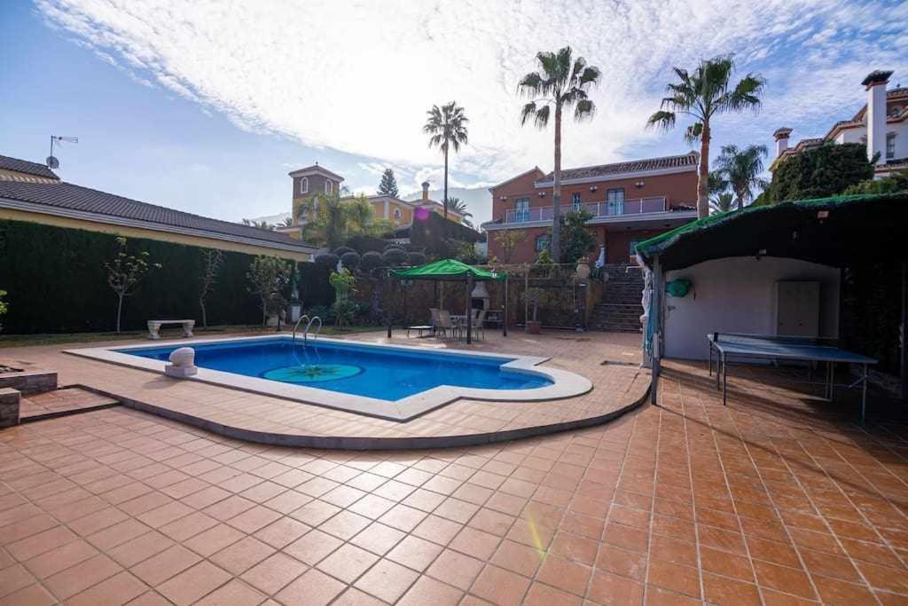 Lujosa Villa En Alhaurin De La Torre 7 Dormitorios Buitenkant foto